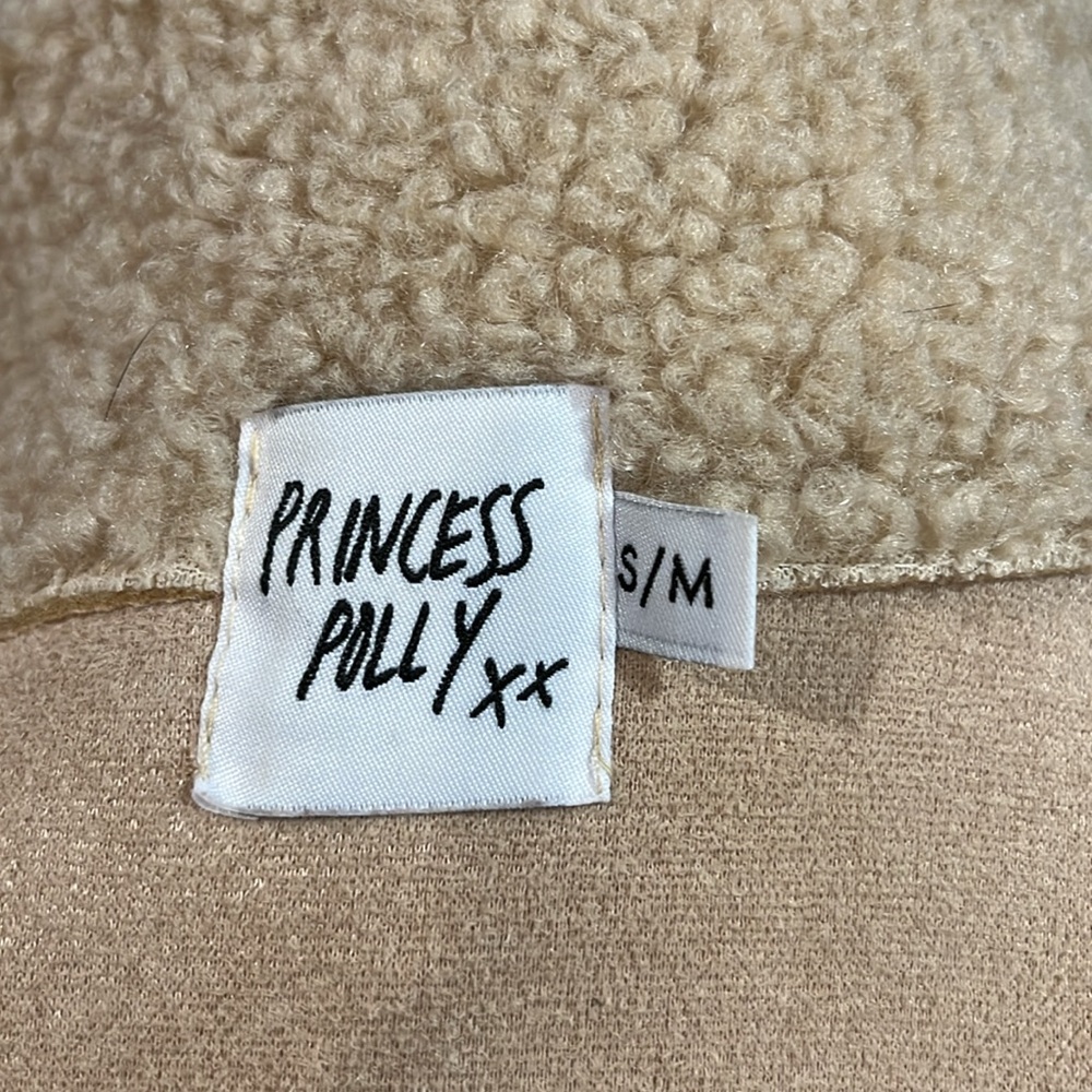 Princess Polly Sherpa jacket, size S/M - Picture 13 of 15
